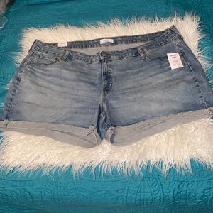 Women’s Plus Size Denizen From Levi’s Jean Shorts 26